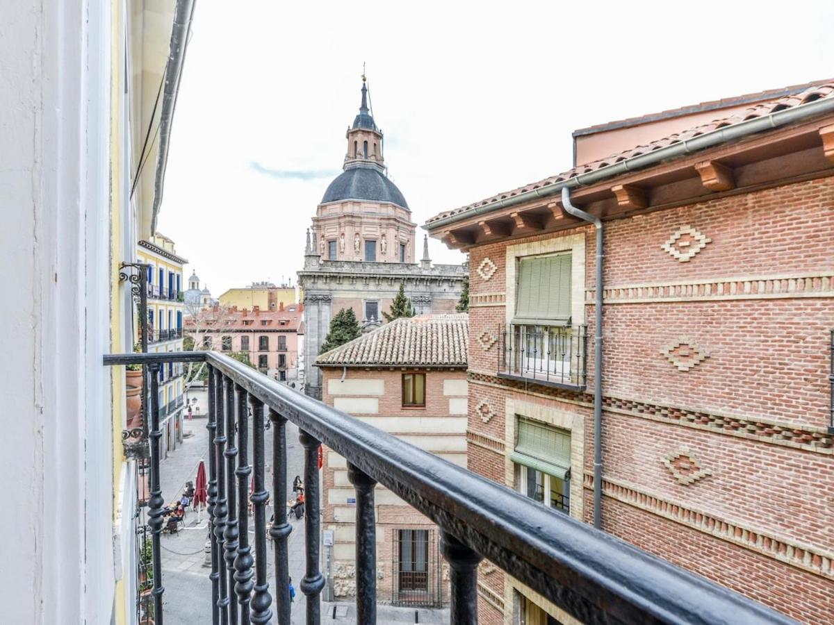 Apartamento Cava Baja Alquiler Temporal Madrid Exteriör bild